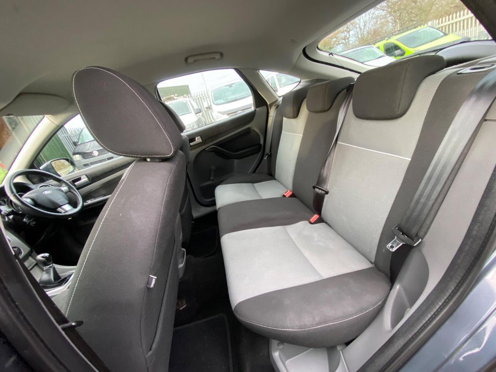 Used Ford Focus 2010 for sale - 78180775: Photo 39