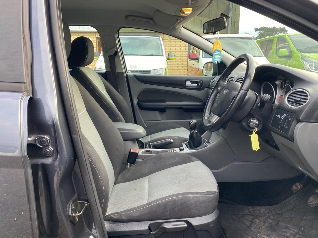 Used Ford Focus 2010 for sale - 78180775: Photo 7