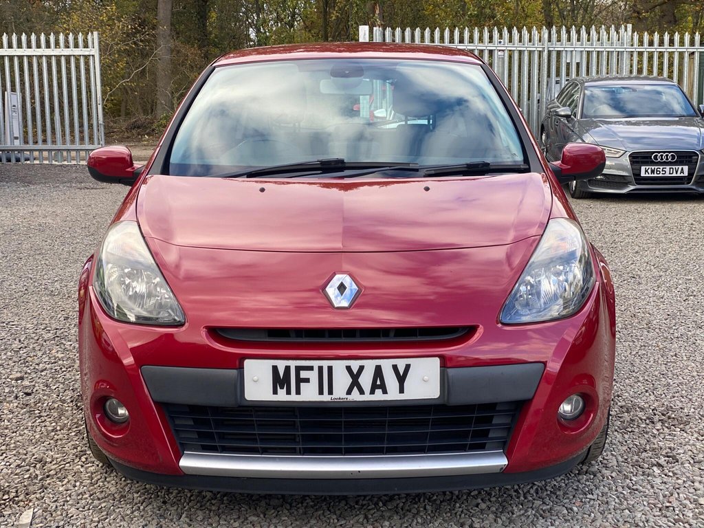 Used Renault Clio 2011 for sale - 76372552: Photo 17