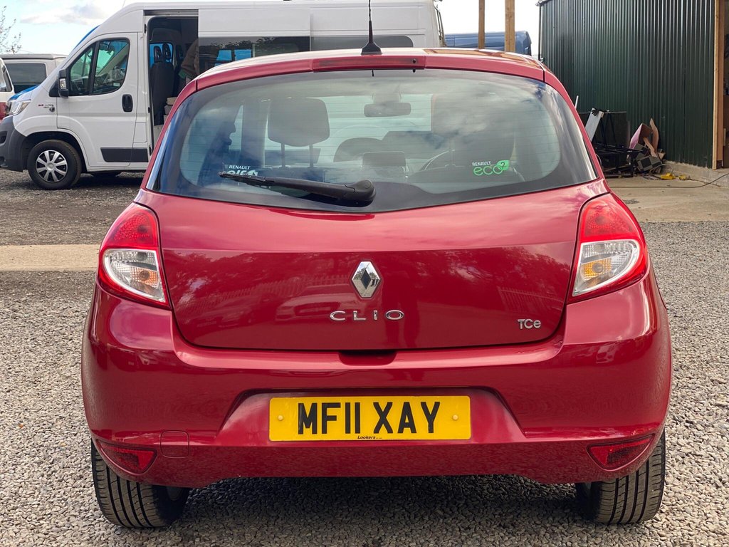 Used Renault Clio 2011 for sale - 76372552: Photo 19