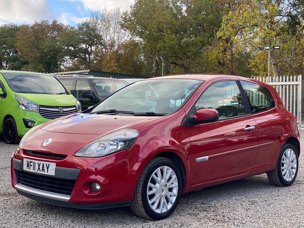 Used Renault Clio 2011 for sale - 76372552: Photo 3
