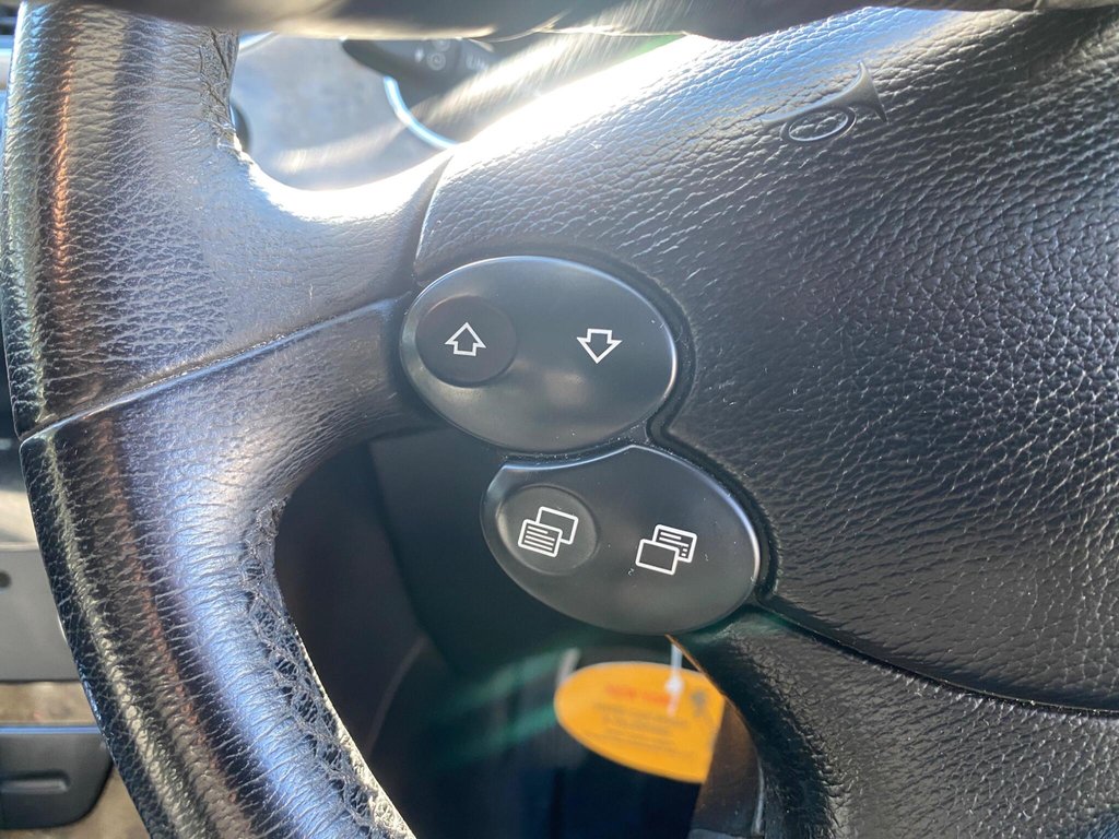 Used Mercedes-Benz CLS 2007 for sale - 78158388: Photo 35