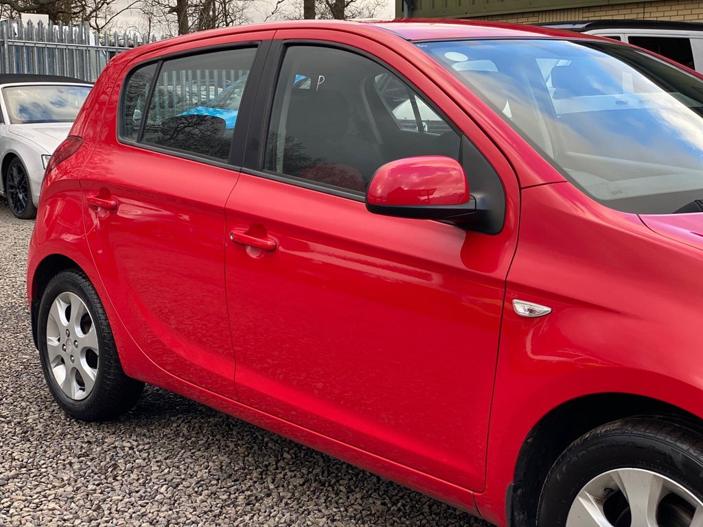 Used Hyundai i20 2011 for sale - 77397295: Photo 24