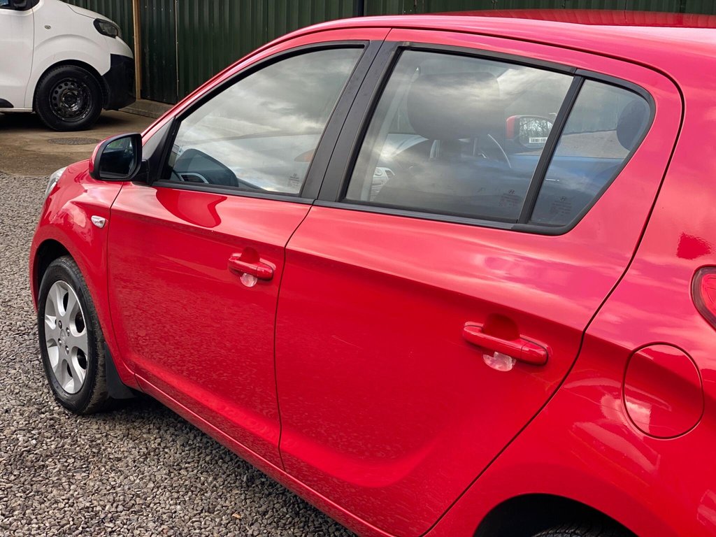 Used Hyundai i20 2011 for sale - 77397295: Photo 28