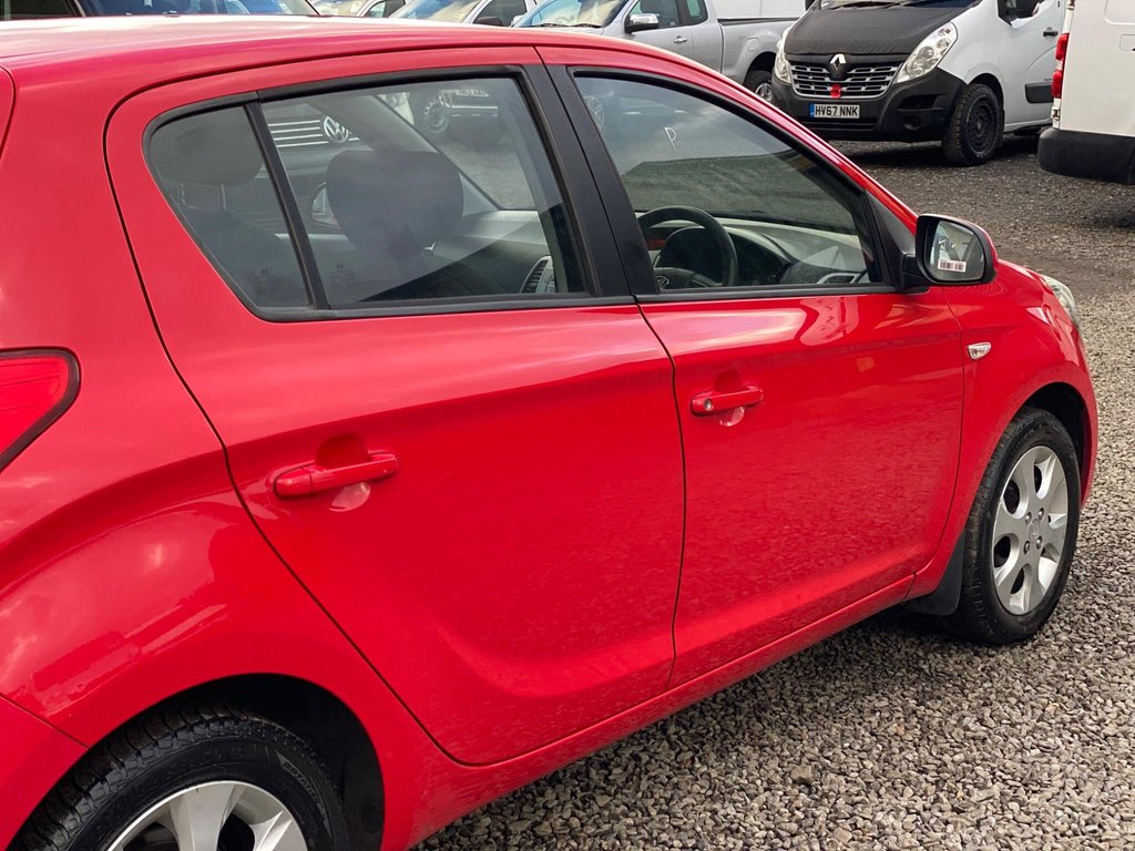 Used Hyundai i20 2011 for sale - 77397295: Photo 30