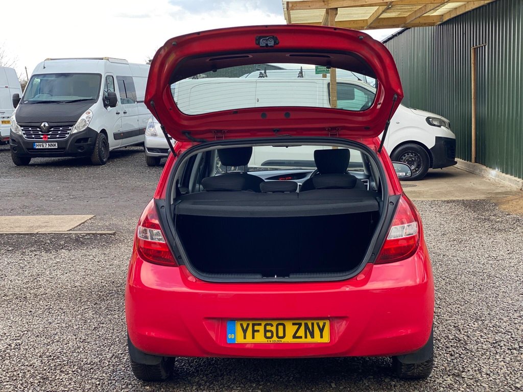 Used Hyundai i20 2011 for sale - 77397295: Photo 45