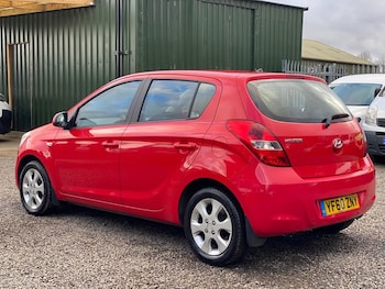 Used Hyundai i20 2011 for sale - 77397295: Photo