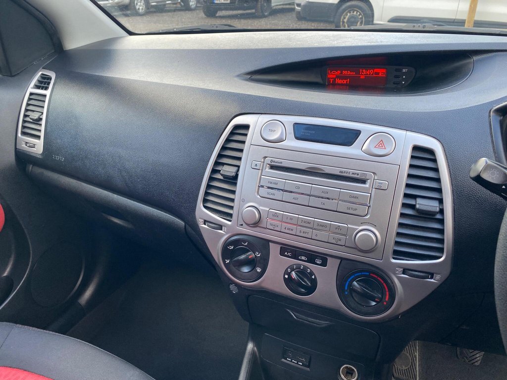 Used Hyundai i20 2011 for sale - 77397295: Photo 8