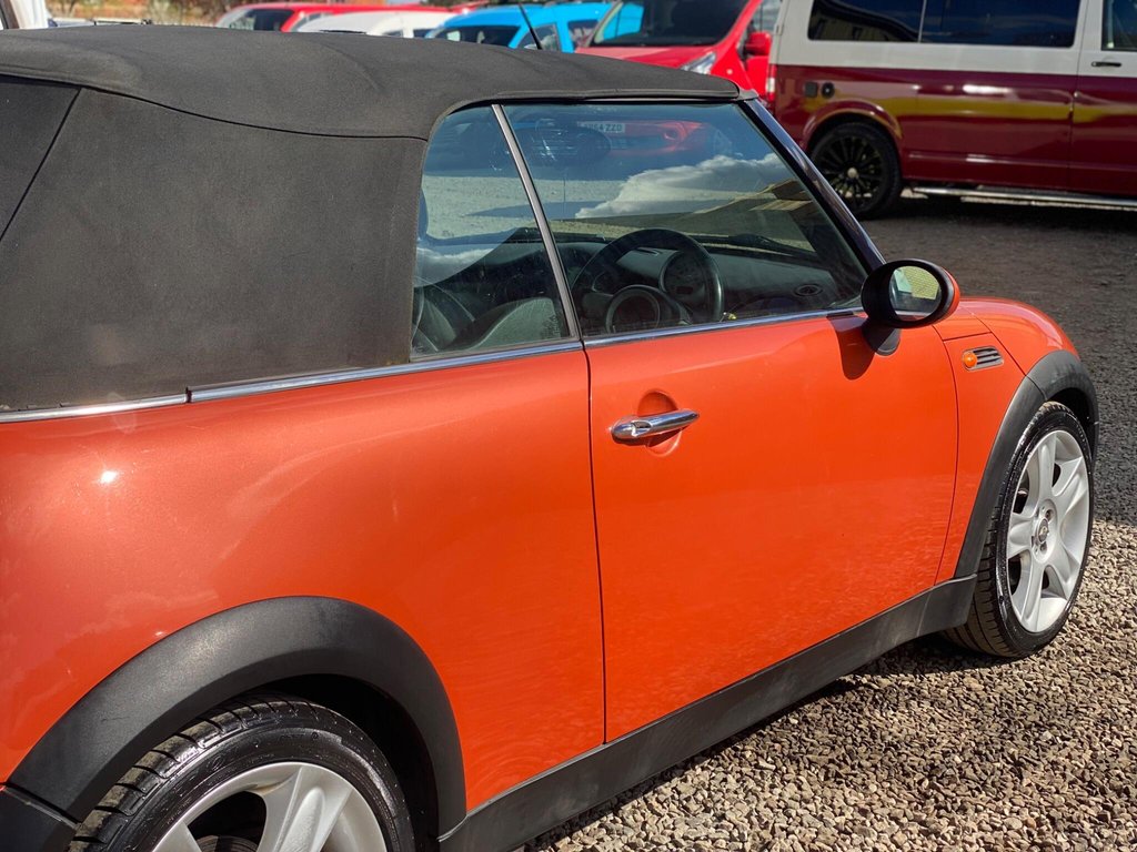 Used MINI Convertible 2005 for sale - 78117614: Photo 27