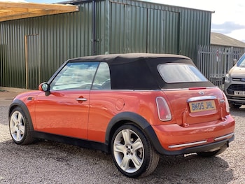 Used MINI Convertible 2005 for sale - 78117614: Photo