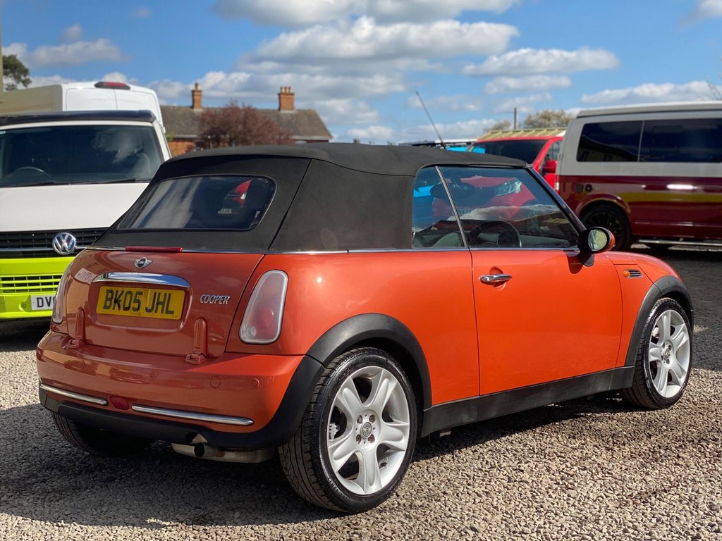 Used MINI Convertible 2005 for sale - 78117614: Photo 5