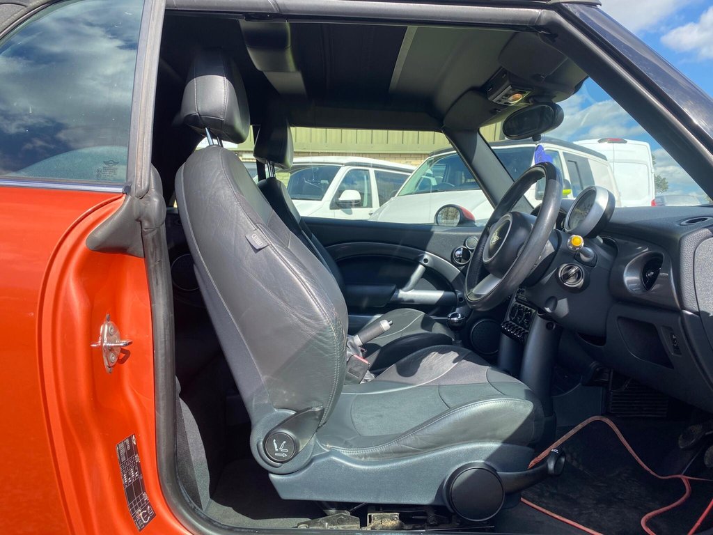 Used MINI Convertible 2005 for sale - 78117614: Photo 6