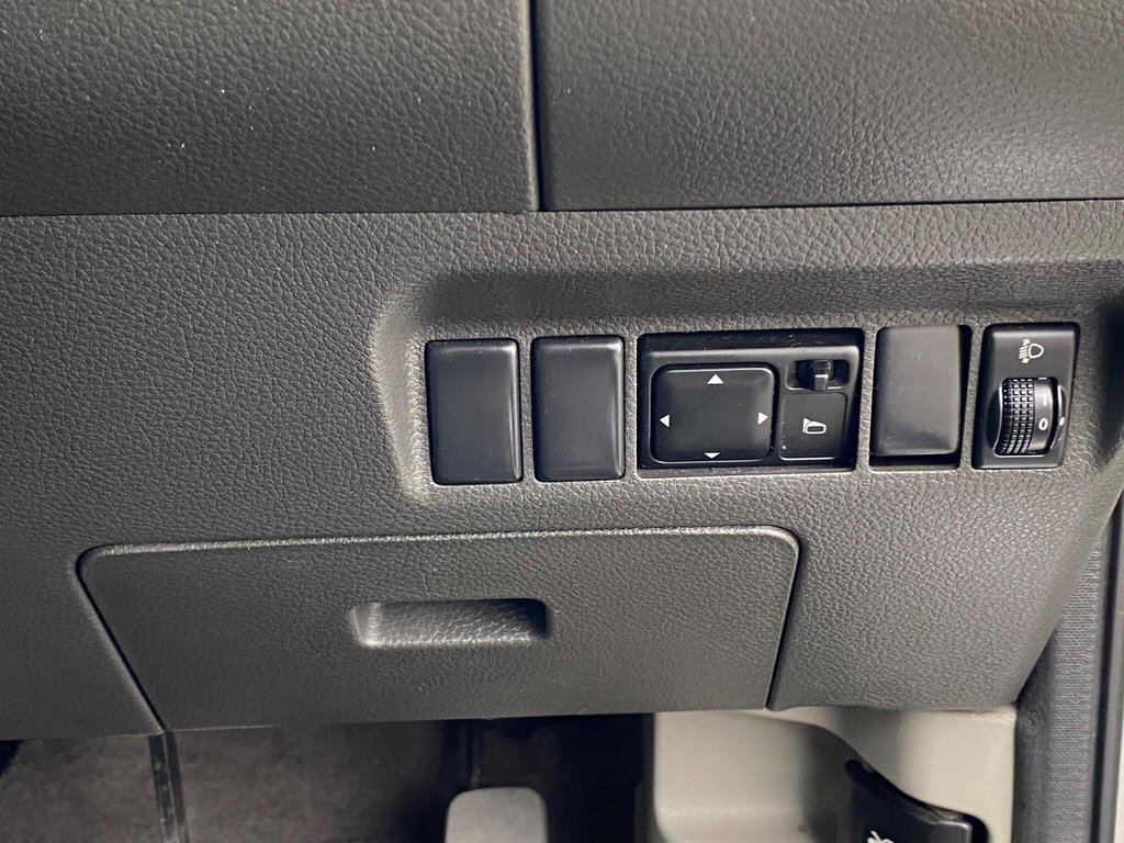 Used Nissan X-Trail 2005 for sale - 78186634: Photo 41