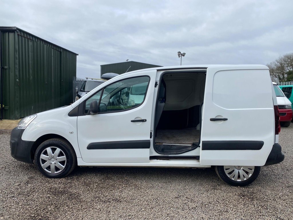 Used Citroen Berlingo 2015 for sale - 77600179: Photo 43
