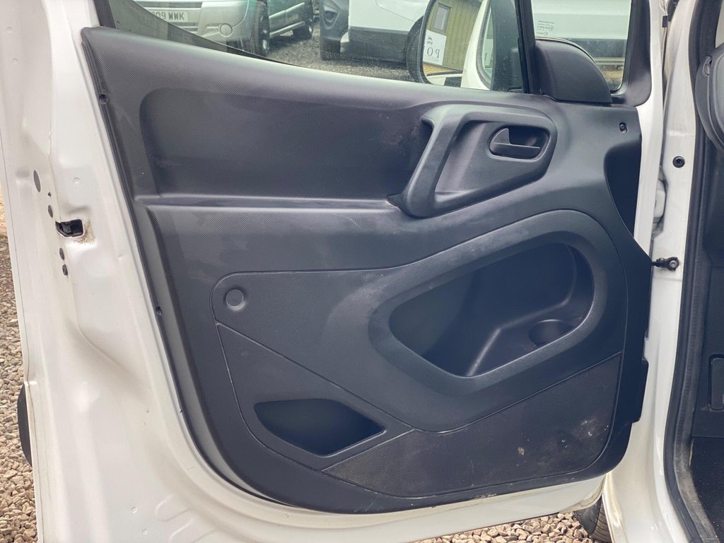 Used Citroen Berlingo 2015 for sale - 77600179: Photo 50