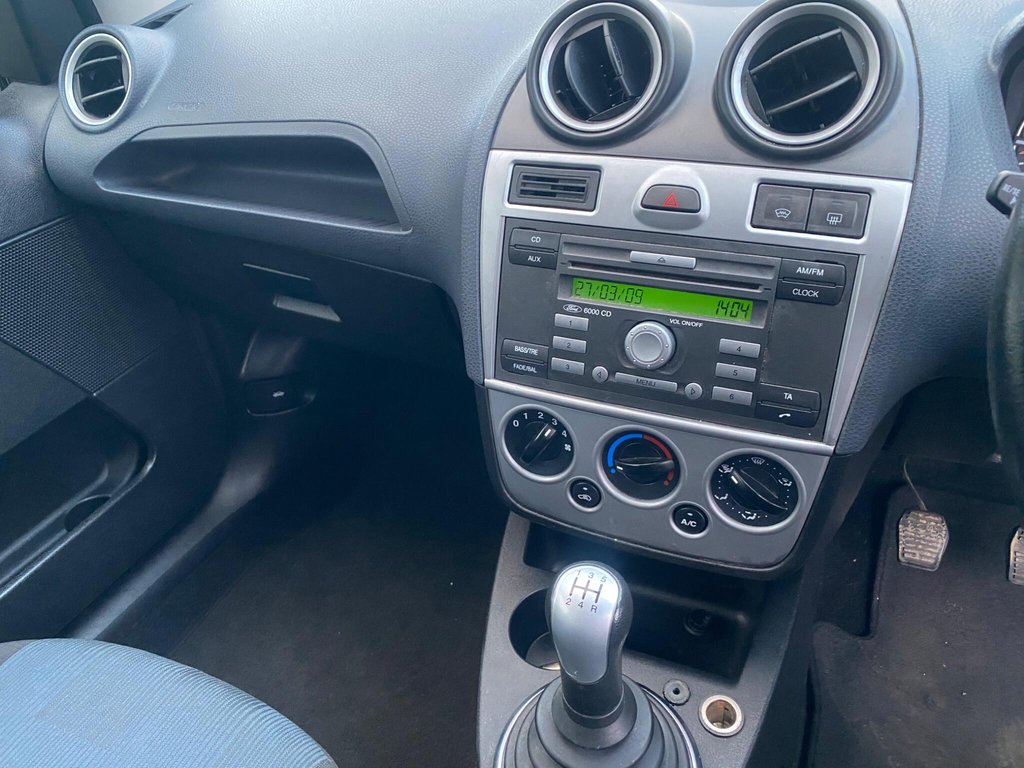 Used Ford Fiesta 2007 for sale - 76434457: Photo 32