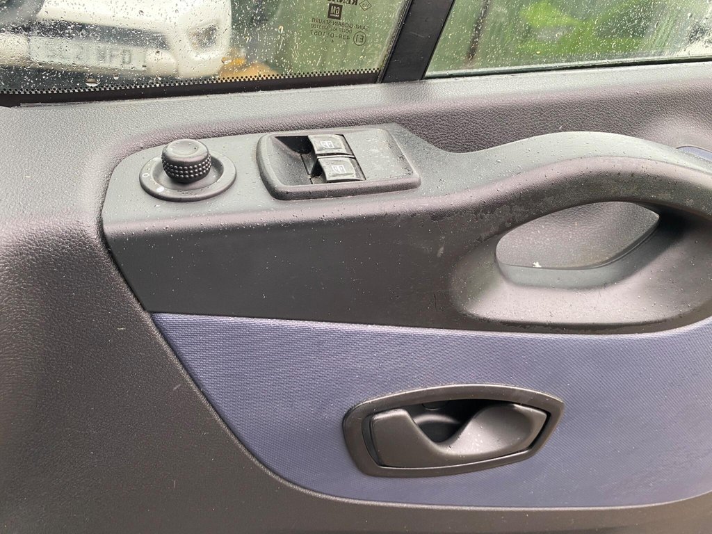 Used Vauxhall Vivaro 2015 for sale - 76665453: Photo 35