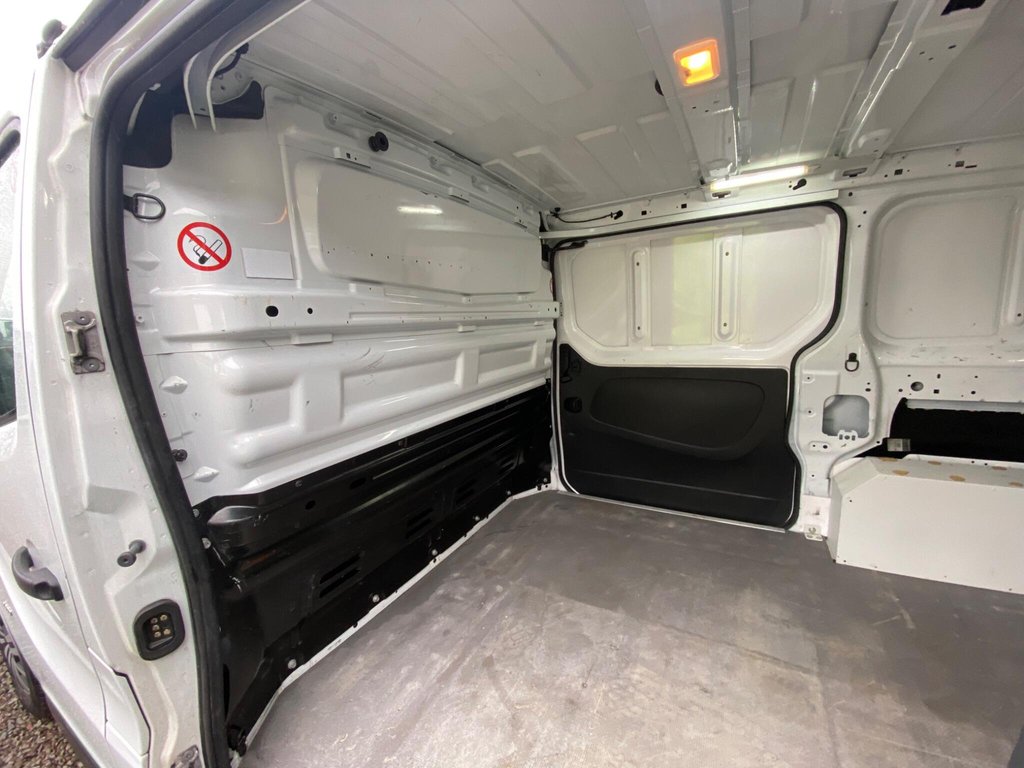 Used Vauxhall Vivaro 2015 for sale - 76665453: Photo 46