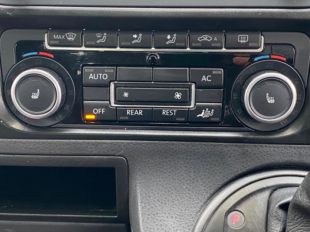 Used Volkswagen Caravelle 2011 for sale - 76841687: Photo 46