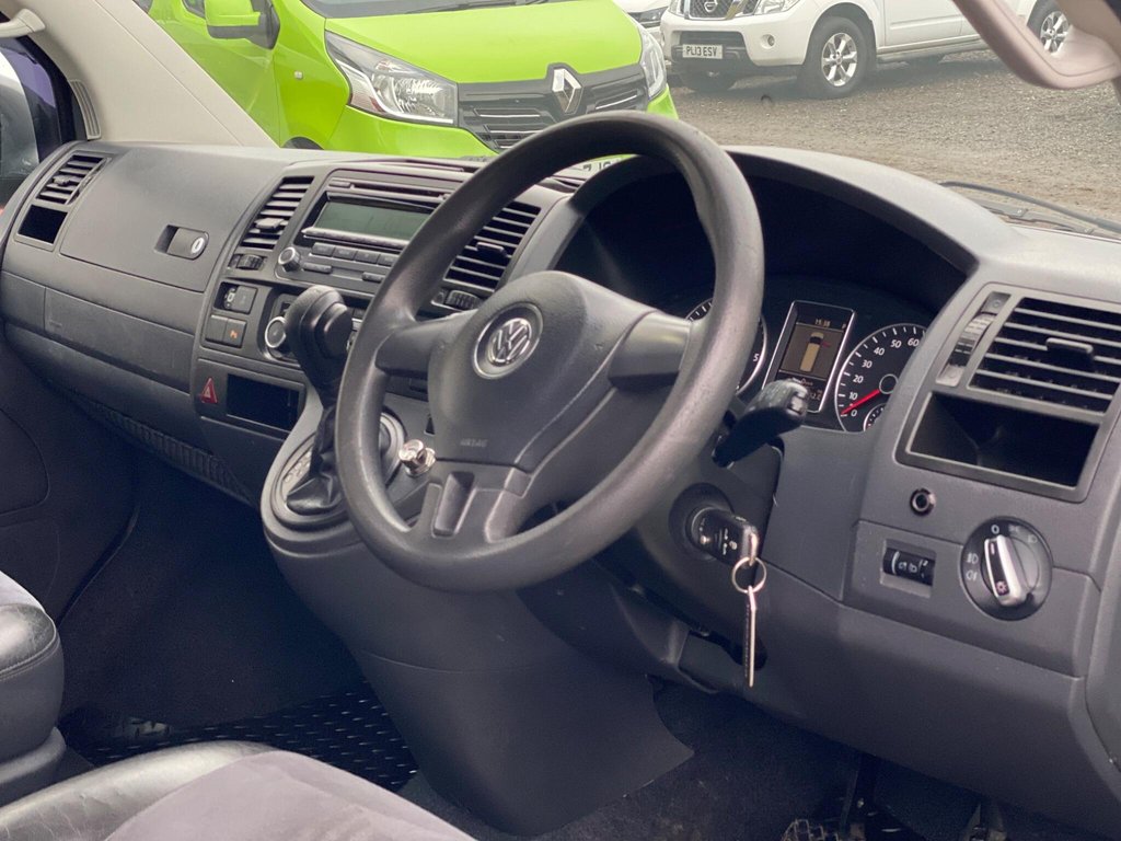 Used Volkswagen Caravelle 2011 for sale - 76841687: Photo 6