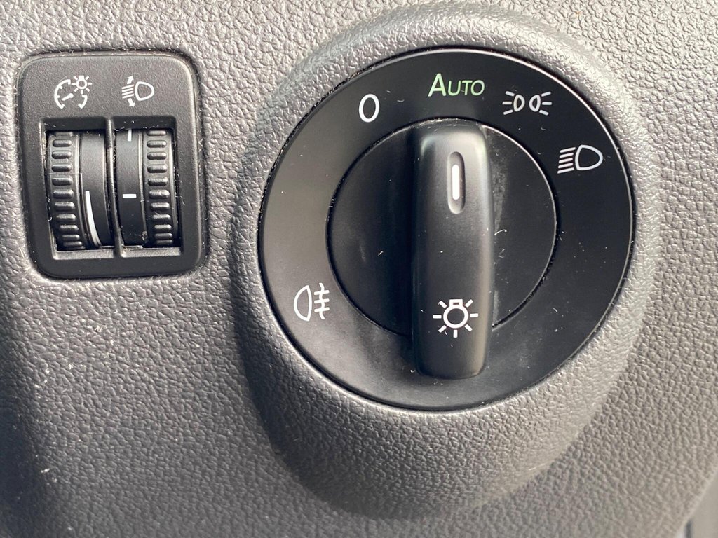 Used Volkswagen Golf Plus 2008 for sale - 78215832: Photo 32