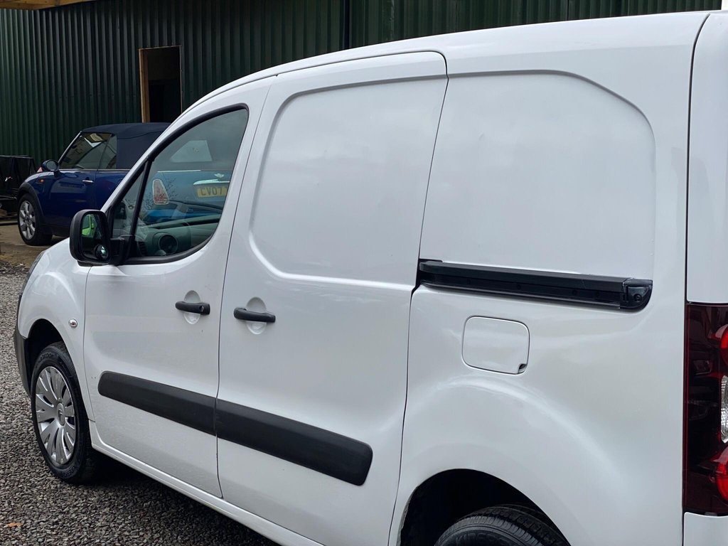 Used Citroen Berlingo 2017 for sale - 76229089: Photo 30