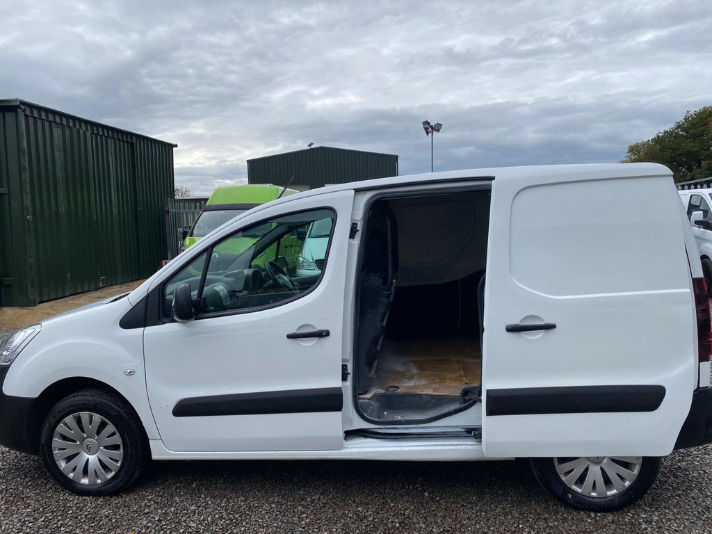 Used Citroen Berlingo 2017 for sale - 76229089: Photo 50