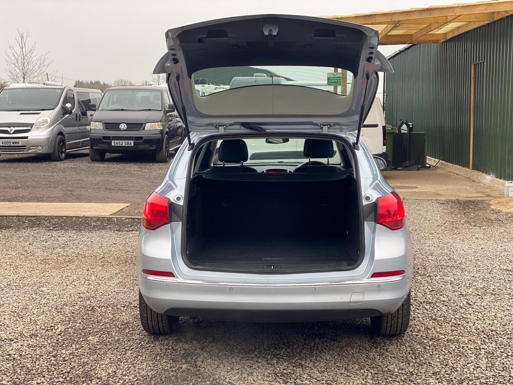 Used Vauxhall Astra 2015 for sale - 77795057: Photo 11