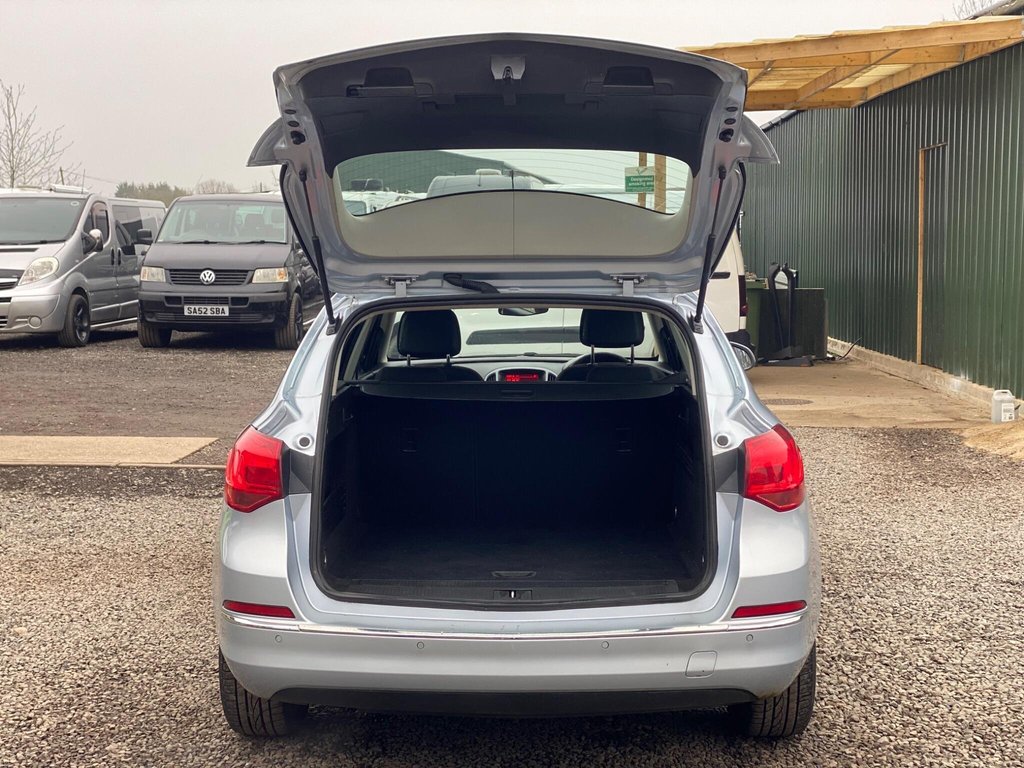 Used Vauxhall Astra 2015 for sale - 77795057: Photo 44