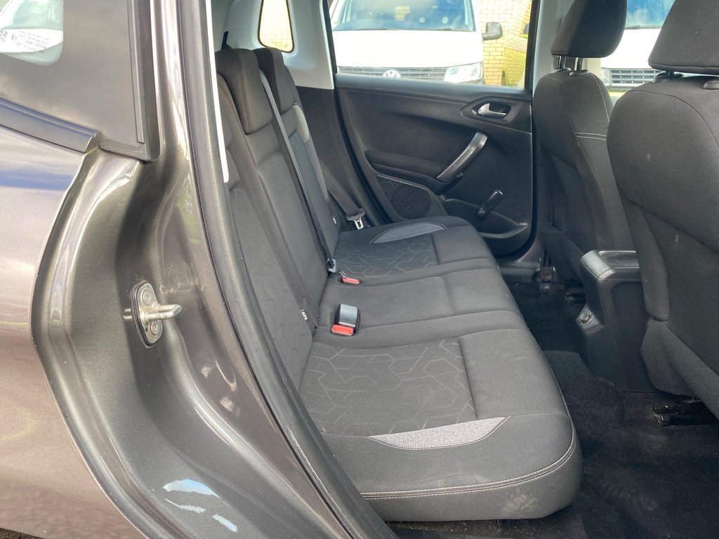 Used Peugeot 2008 2017 for sale - 77269060: Photo 9