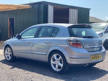 Used Vauxhall Astra 2010 for sale - 79013972: Photo