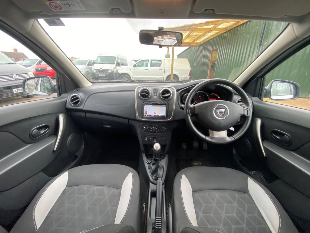 Used Dacia Sandero Stepway 2014 for sale - 77534552: Photo 11