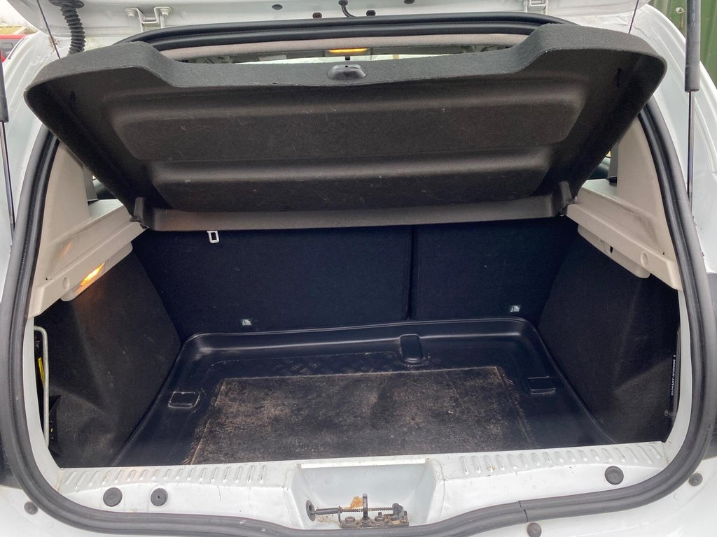 Used Dacia Sandero Stepway 2014 for sale - 77534552: Photo 13