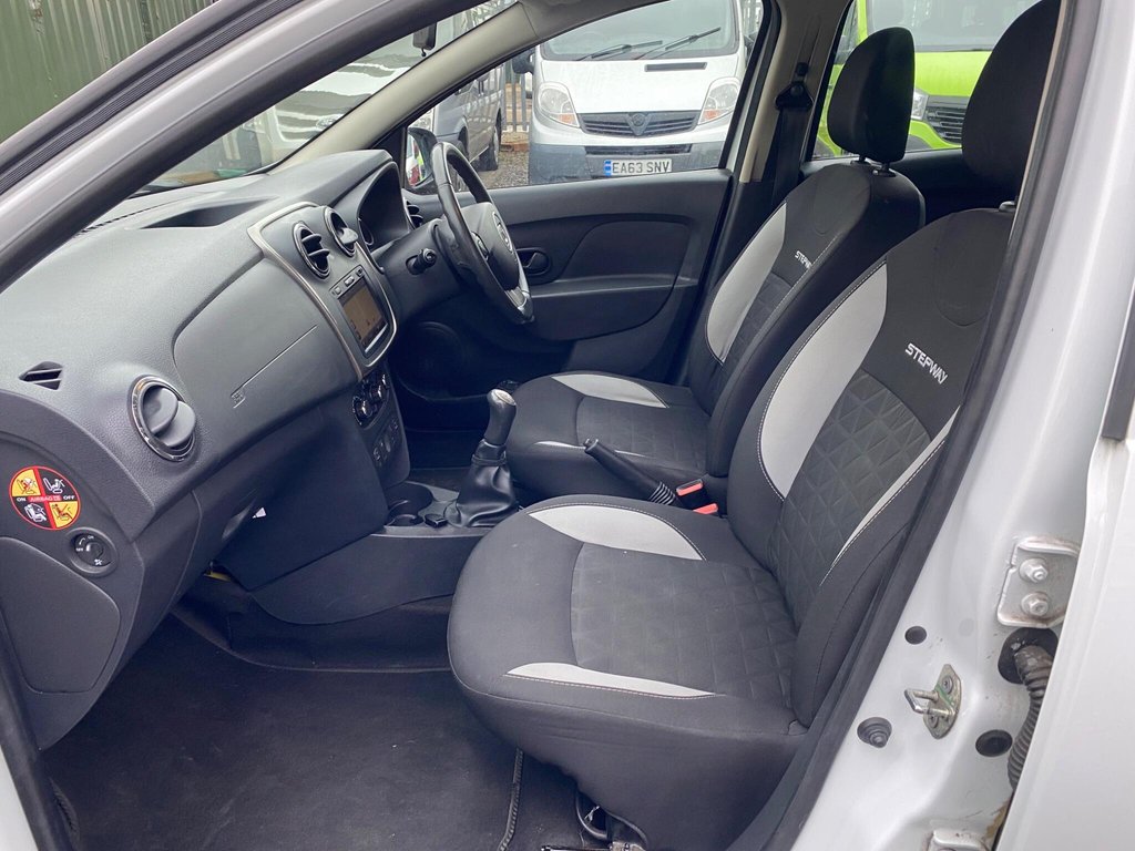Used Dacia Sandero Stepway 2014 for sale - 77534552: Photo 15