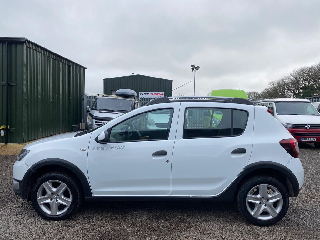 Used Dacia Sandero Stepway 2014 for sale - 77534552: Photo 20