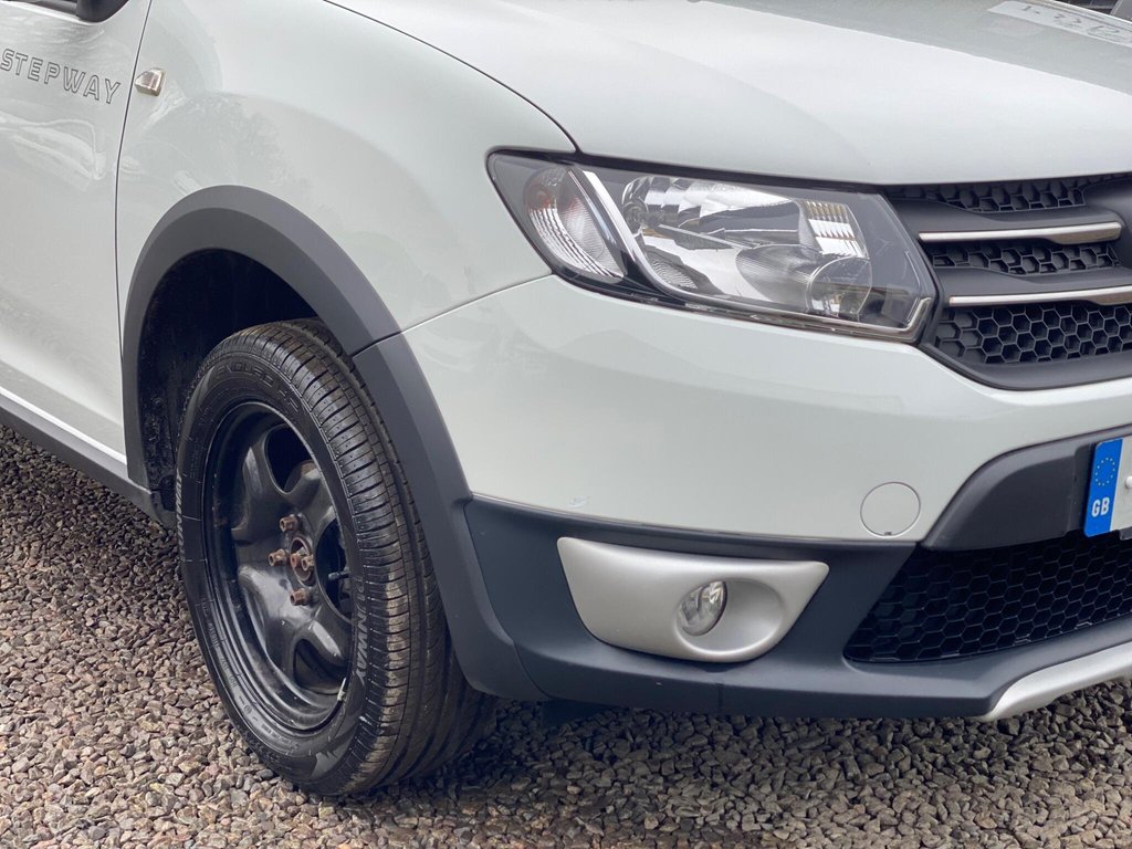 Used Dacia Sandero Stepway 2014 for sale - 77534552: Photo 23