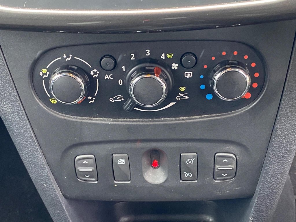 Used Dacia Sandero Stepway 2014 for sale - 77534552: Photo 36