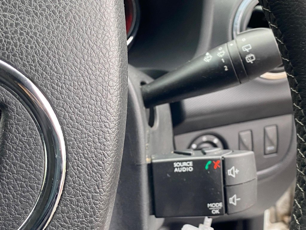 Used Dacia Sandero Stepway 2014 for sale - 77534552: Photo 41