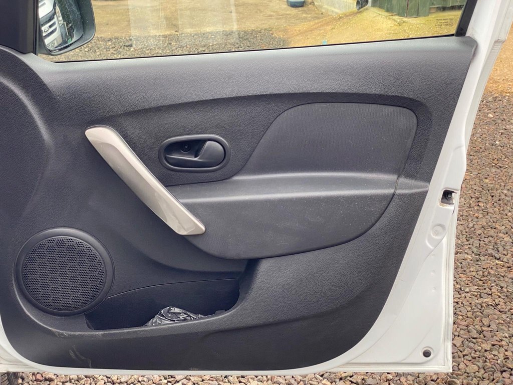 Used Dacia Sandero Stepway 2014 for sale - 77534552: Photo 44