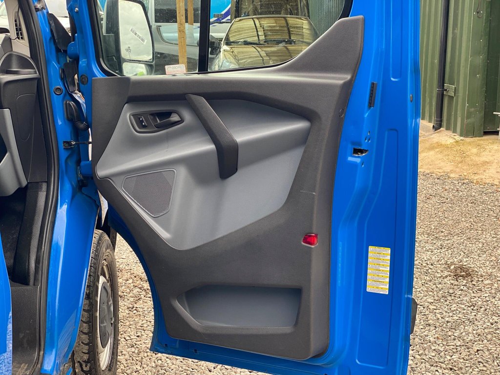 Used Ford Transit Custom 2015 for sale - 76482284: Photo 46