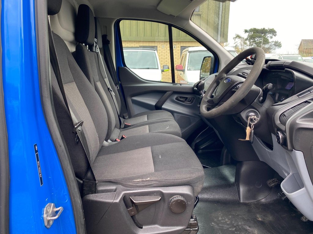 Used Ford Transit Custom 2015 for sale - 76482284: Photo 6