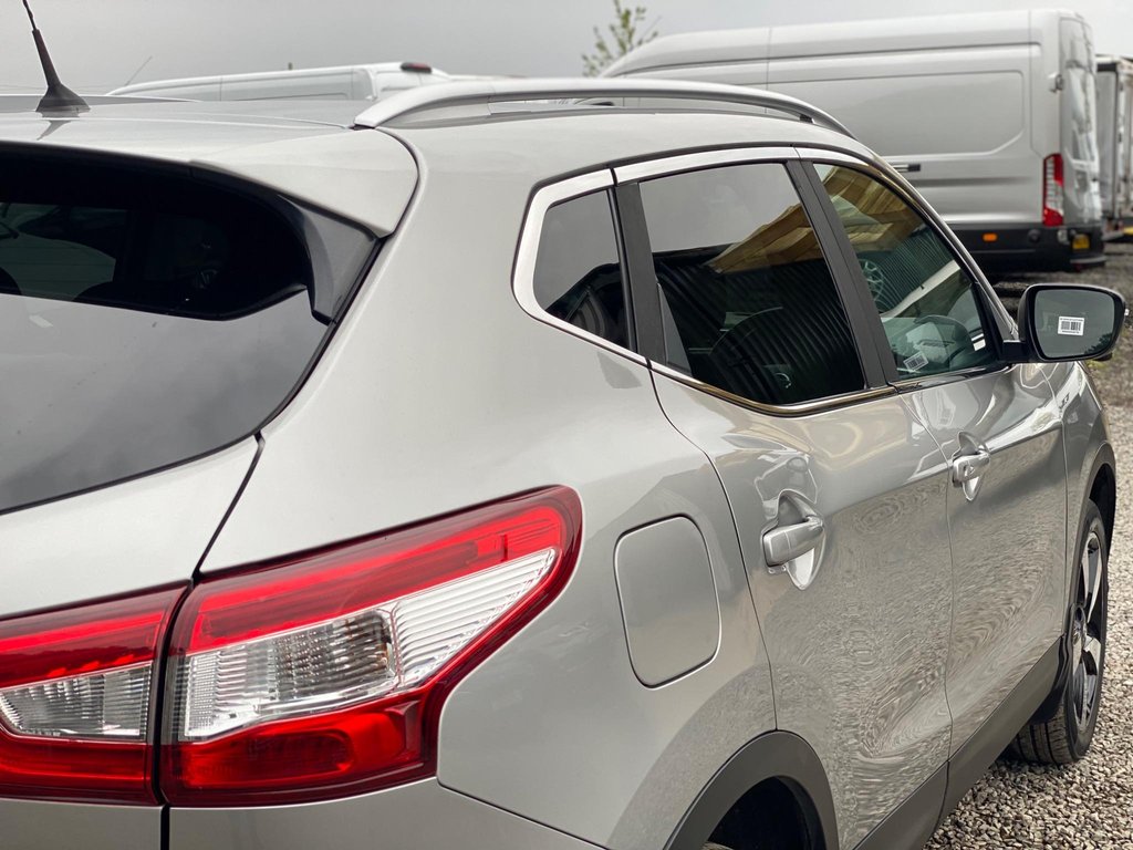 Used Nissan Qashqai 2015 for sale - 76048323: Photo 30