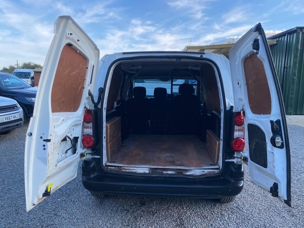 Vehicle 44