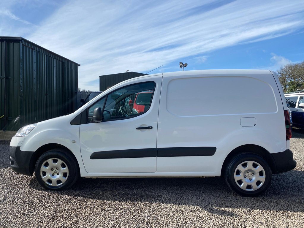 Used Peugeot Partner 2015 for sale - 77891240: Photo 16