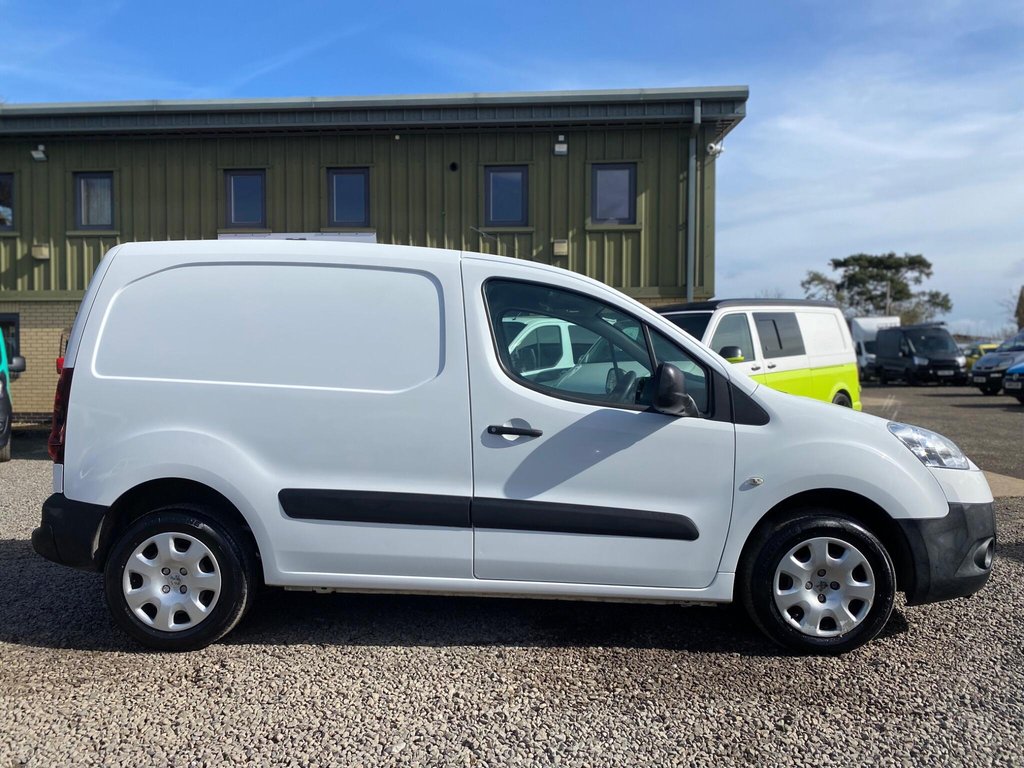 Used Peugeot Partner 2015 for sale - 77891240: Photo 18