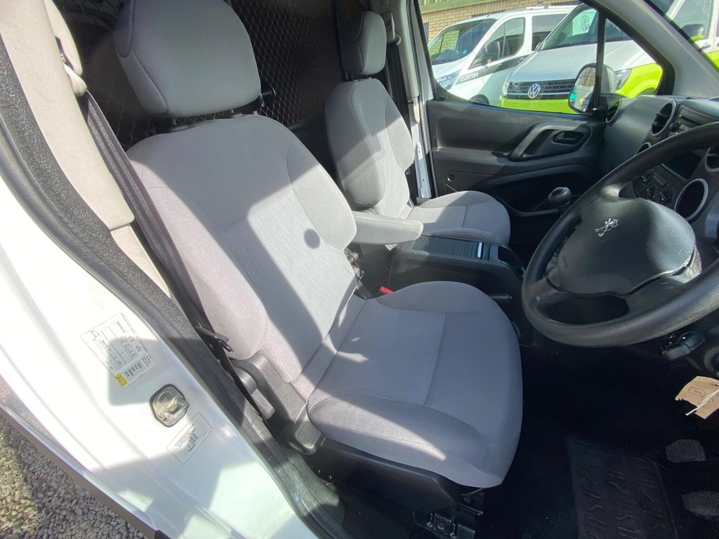 Used Peugeot Partner 2015 for sale - 77891240: Photo 29