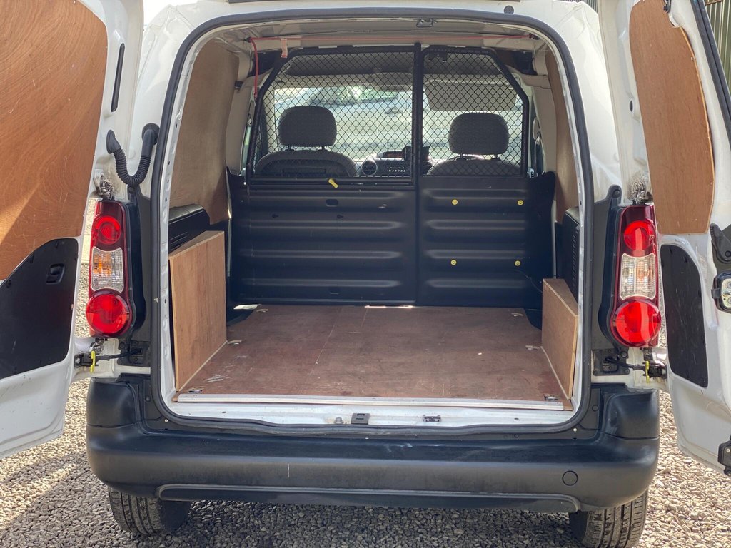 Used Peugeot Partner 2015 for sale - 77891240: Photo 9