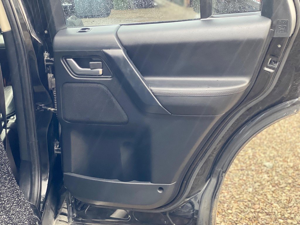 Used Land Rover Freelander 2011 for sale - 77792087: Photo 43