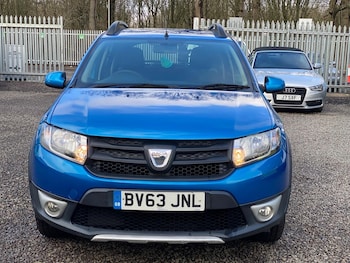 Used Dacia Sandero Stepway 2014 for sale - 79327920: Photo