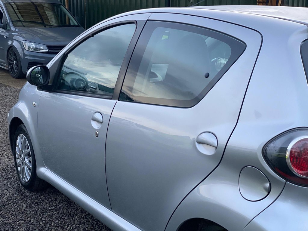 Used Toyota AYGO 2009 for sale - 76784043: Photo 28